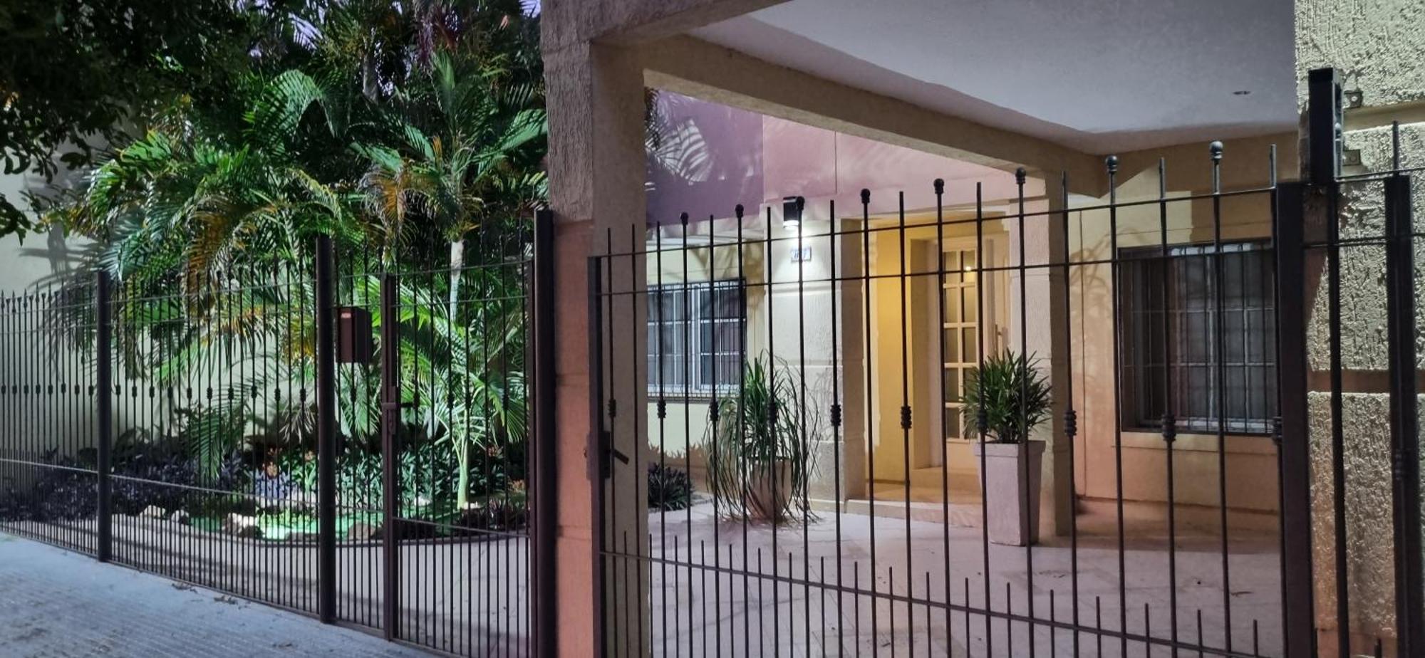 Appartement ESPECTACULAR CASONA BOUTIQUE con pileta y gym!! hasta 5 huéspedes à Roque Sáenz Peña Extérieur photo